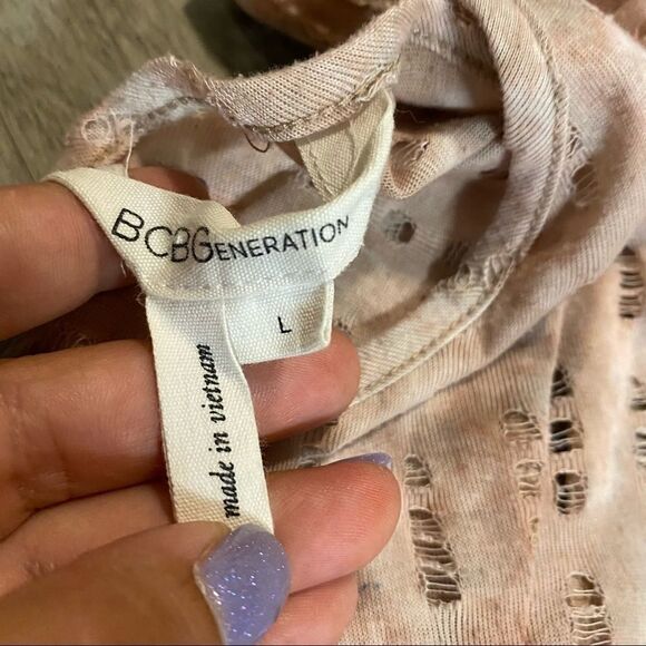 BCBGeneration large distressed blouse - Picture 7 of 8